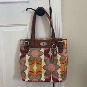 Fossil Key-Per purse.